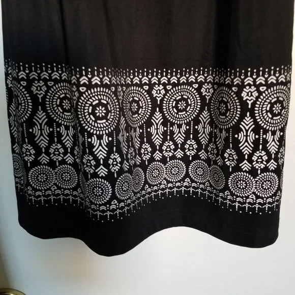 City Triangles Black Strap Sundress with white embroidery on the bottom (size s) - Picture 4 of 5